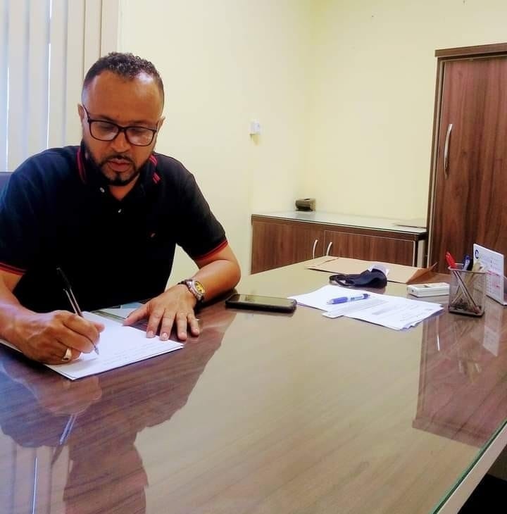 Vereador do PSD quer incluir trabalhadores do transporte coletivo no grupo prioritário.