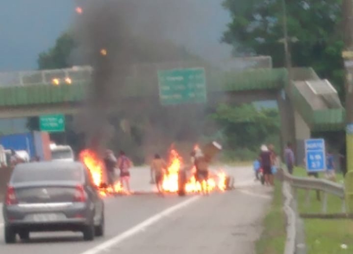 Prefeitura e Ecovias se manifestam sobre protesto de hoje (3).