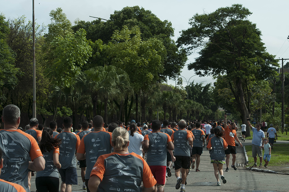 Com patrocínio da Usiminas, Cubatão recebe a primeira Corrida do Aço.