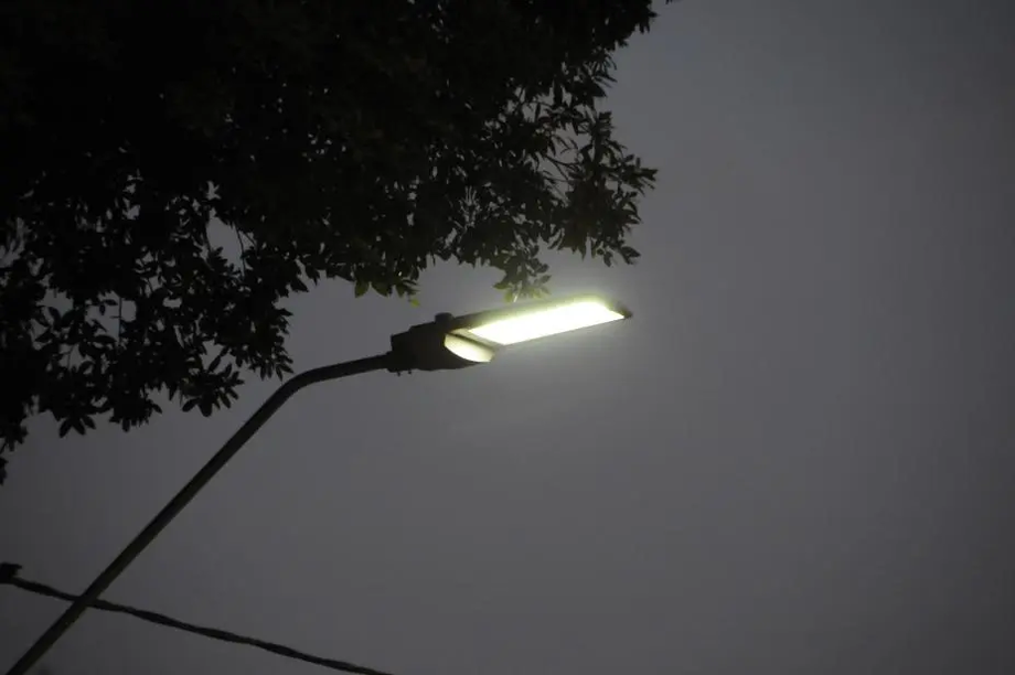 Saiba como solicitar reparos na iluminação pública.