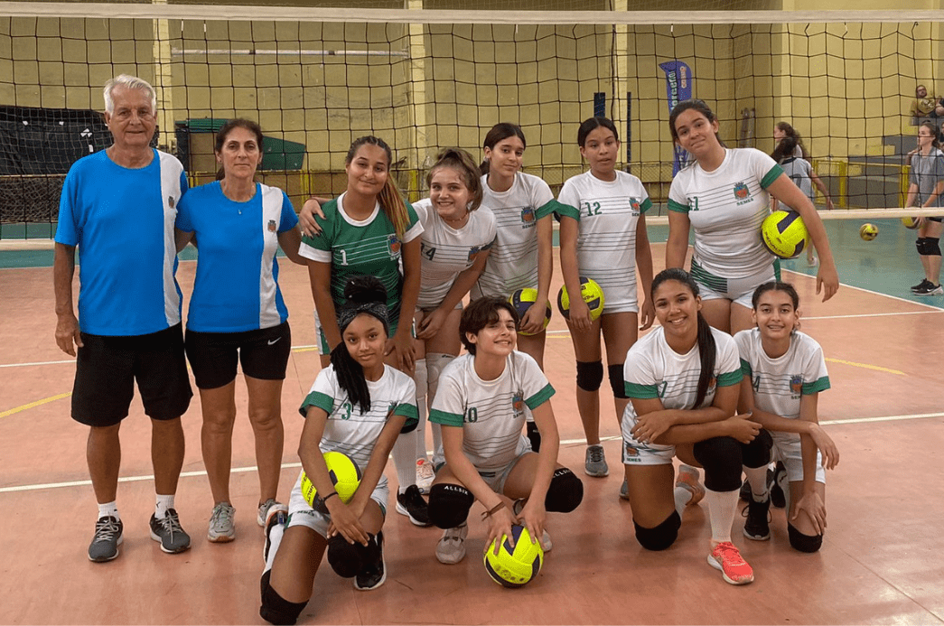 Equipe Cubatense de Voleibol Feminino conquista primeiro lugar em torneio de Atibaia.