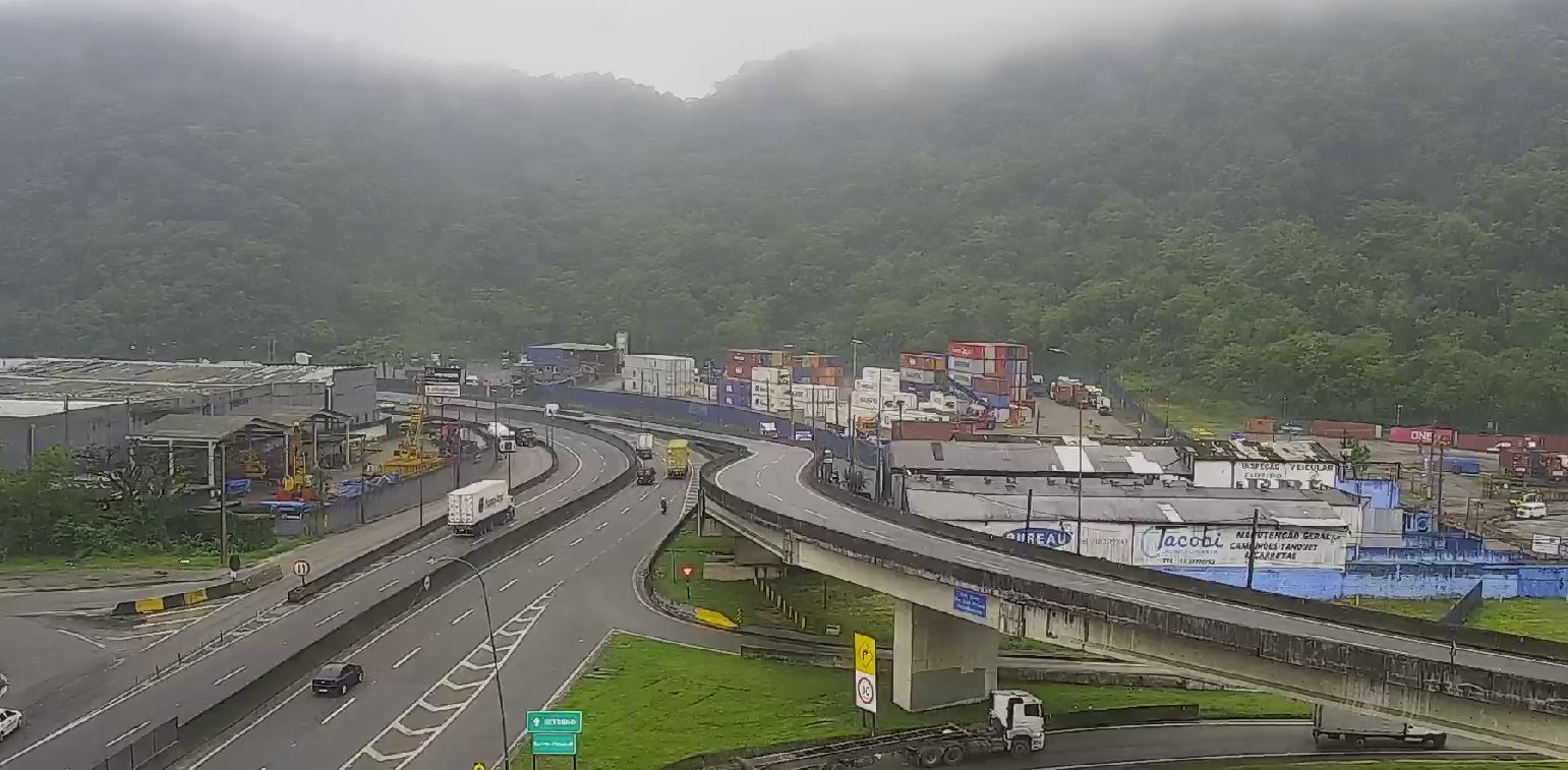 Intervenção vai ocorrer no trecho de Cubatão sentido da Praia Grande, das 22h de sexta-feira (6) até às 5h de sábado (7), com bloqueio total e temporário entre o km 271 e o km 273 da pista 