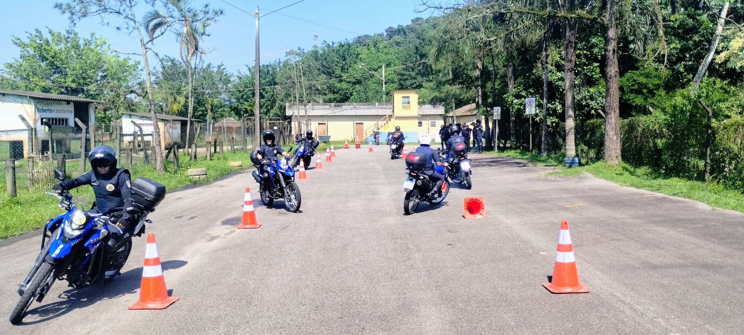 GCMC RECEBE TREINAMENTO PARA ATUAR NO PATRULHAMENTO COM MOTOCICLETAS.